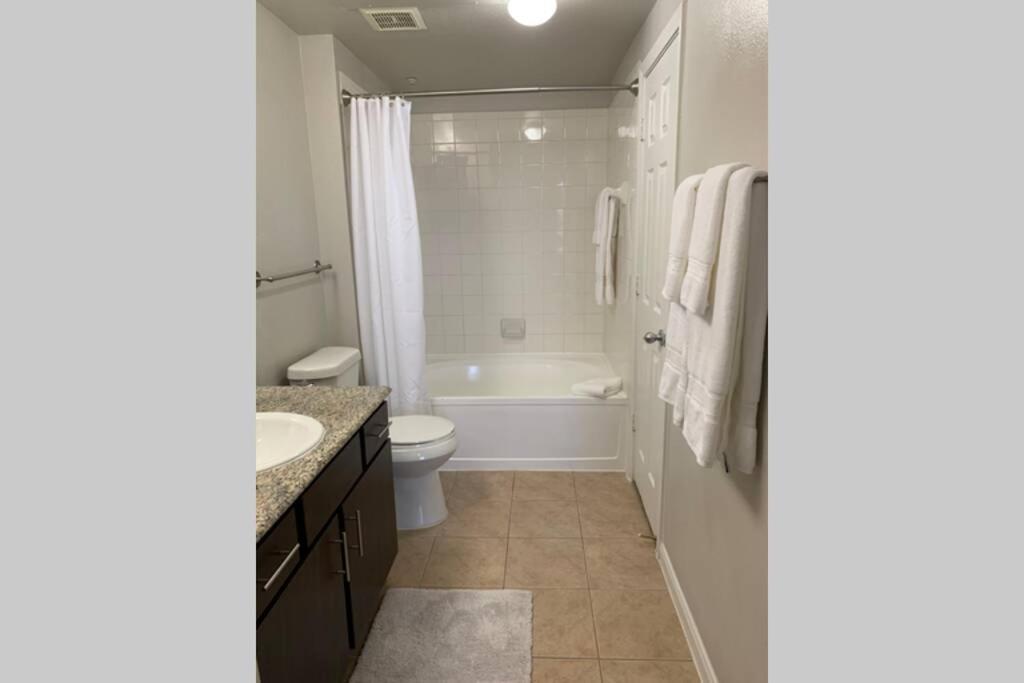 Newly Furnished 1Br Apartment W/ Hermann Park View Houston Eksteriør billede